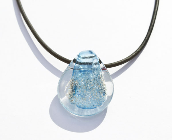 memory glass pendant